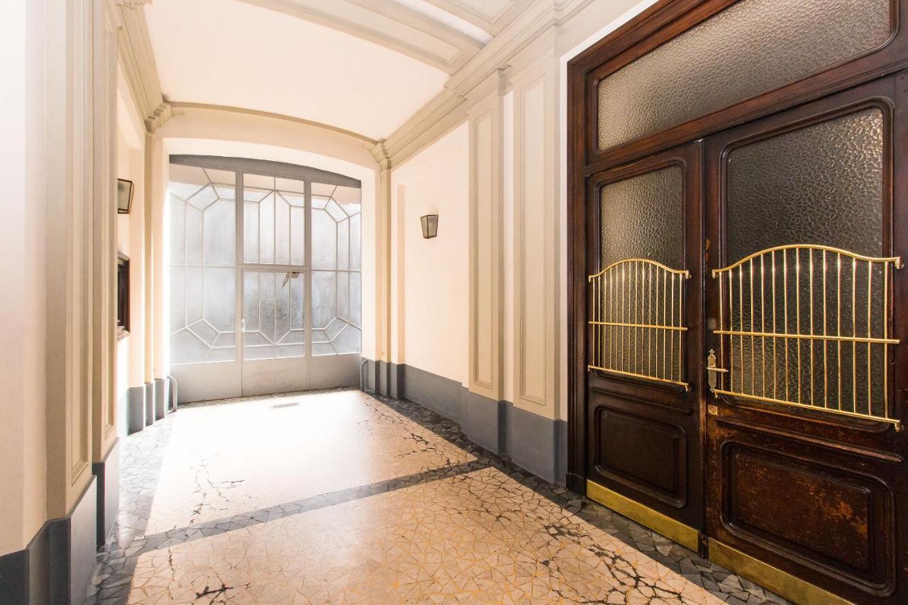 טורינו Porta Nuova & Parco Del Valentino Roomy Flat מראה חיצוני תמונה