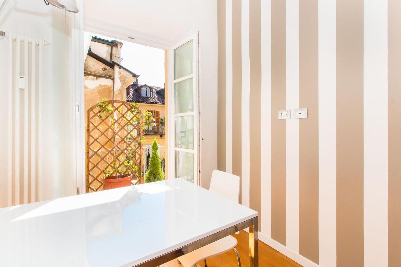 טורינו Porta Nuova & Parco Del Valentino Roomy Flat מראה חיצוני תמונה