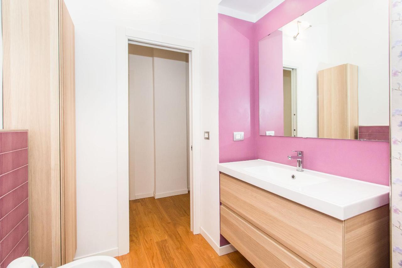 טורינו Porta Nuova & Parco Del Valentino Roomy Flat מראה חיצוני תמונה