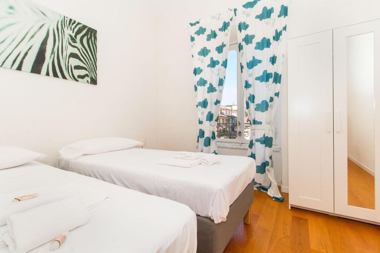 טורינו Porta Nuova & Parco Del Valentino Roomy Flat מראה חיצוני תמונה